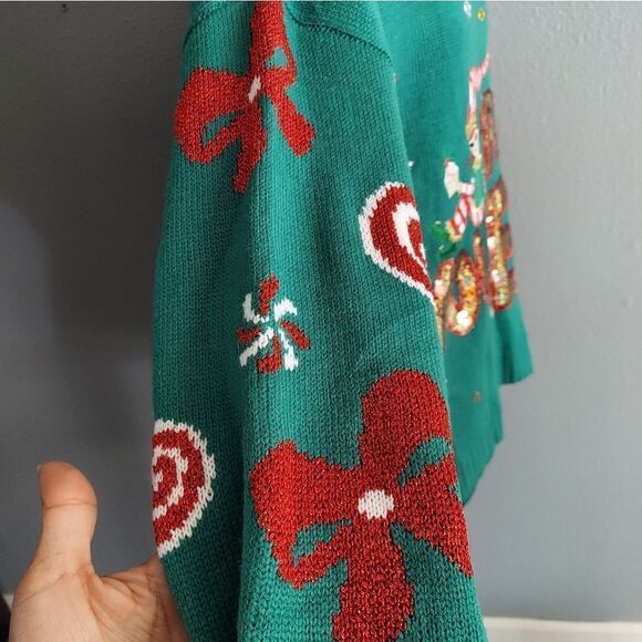 Holiday Time Treat Your Elf Ugly Christmas Sweater Medium - Picture 5 of 9